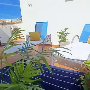 Tipica Casa En Con Patio Y Terraza Frigiliana