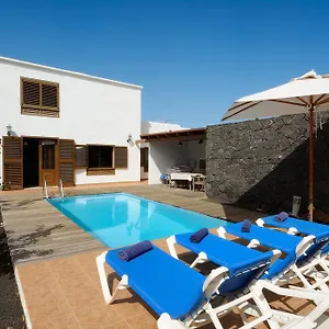 https://villa-bene.in-canary-islands.com